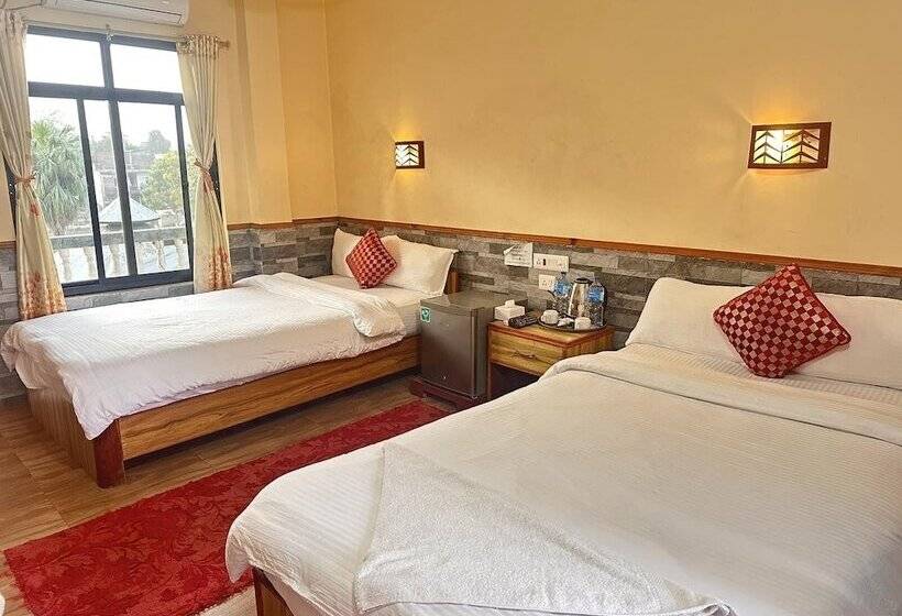 هتل Peacock   A Family Run