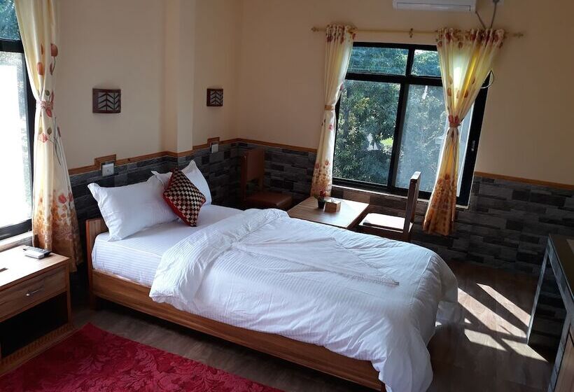 هتل Peacock   A Family Run