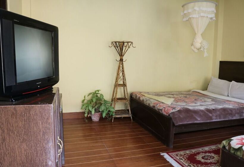 هتل Peacock   A Family Run