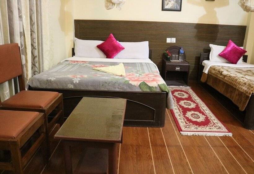 هتل Peacock   A Family Run