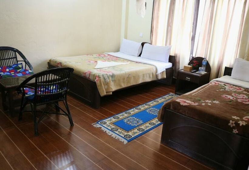 هتل Peacock   A Family Run