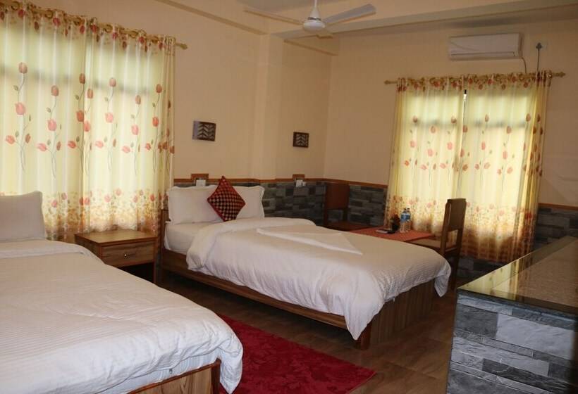 هتل Peacock   A Family Run