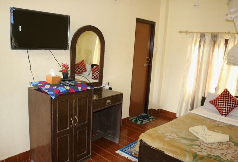 هتل Peacock   A Family Run