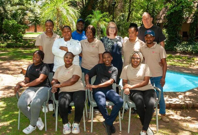 호텔 Safari Club Guest Lodge Or Tambo International Airport