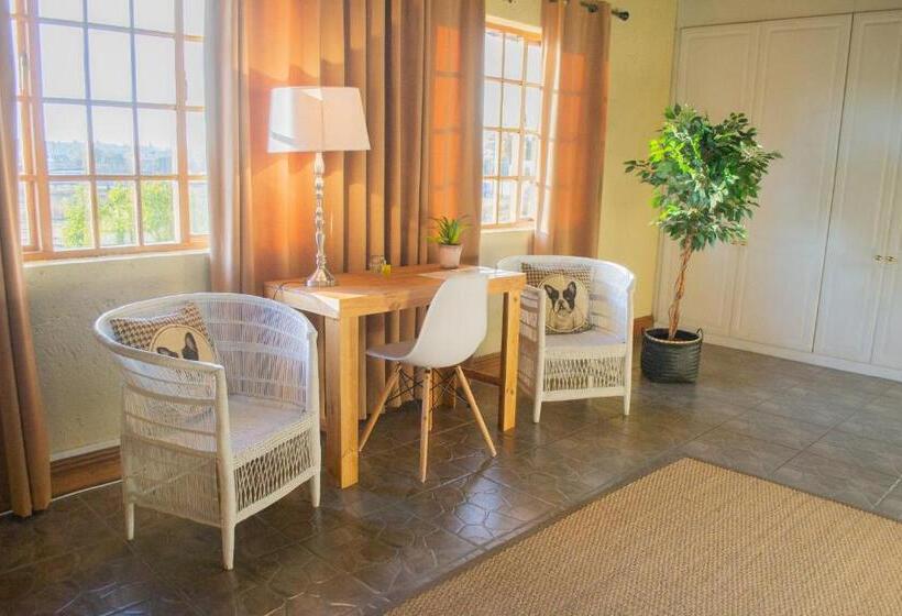 호텔 Safari Club Guest Lodge Or Tambo International Airport