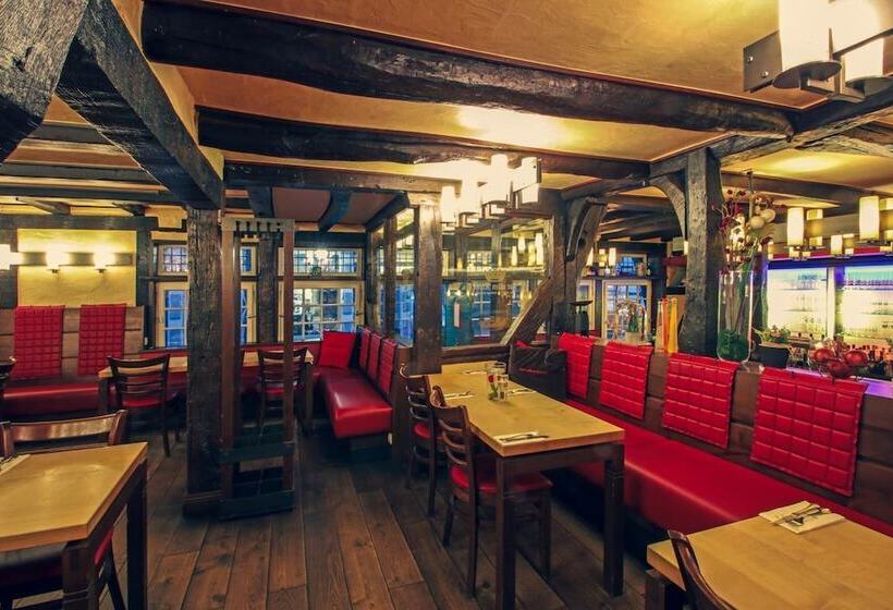 酒店 Zur Alten Krone