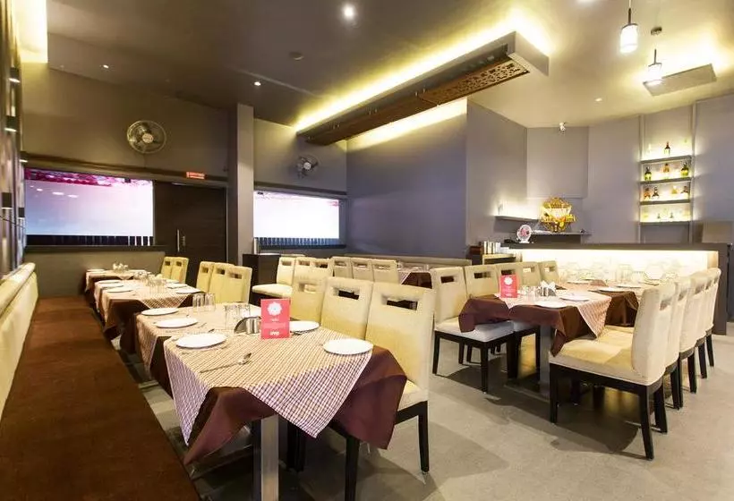 Oyo 10352 Hotel Vishwas