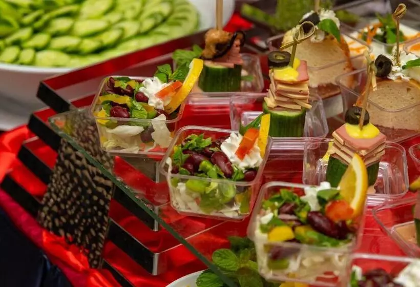 ホテル Maysan Al Maqam