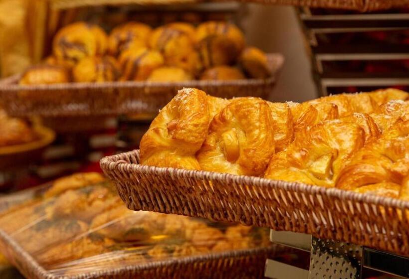 ホテル Maysan Al Maqam