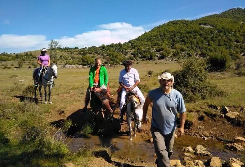 Maaseutuhotelli Farma Sotira