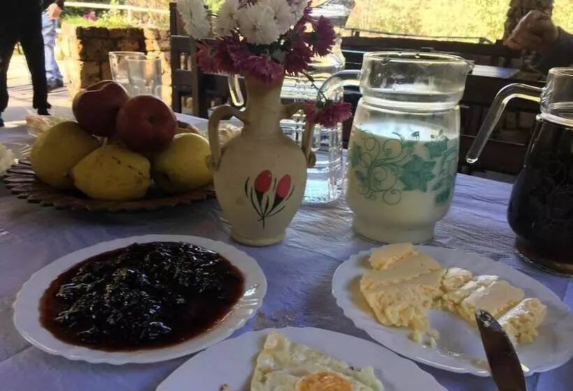 Maaseutuhotelli Farma Sotira