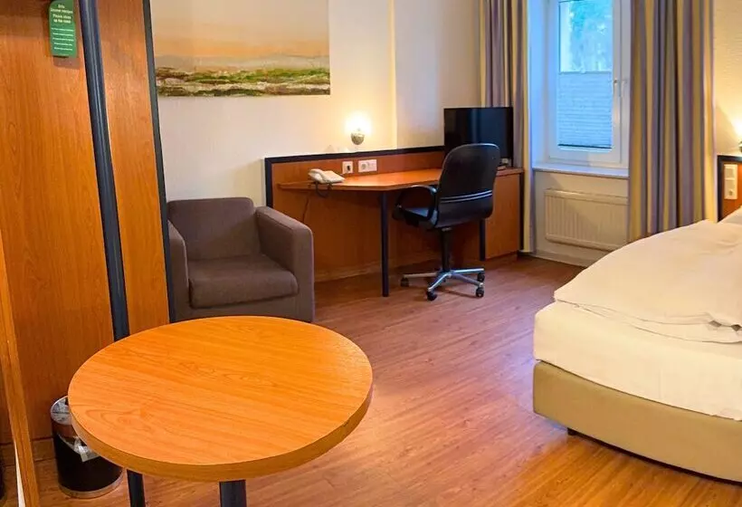 Keyless Boardinghouse