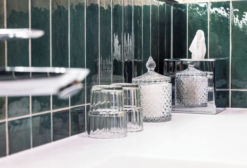 Nomadic Urban Premium Suites