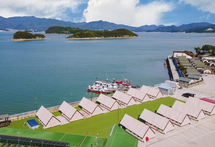 Goseong Bluebeach Pension&glamping
