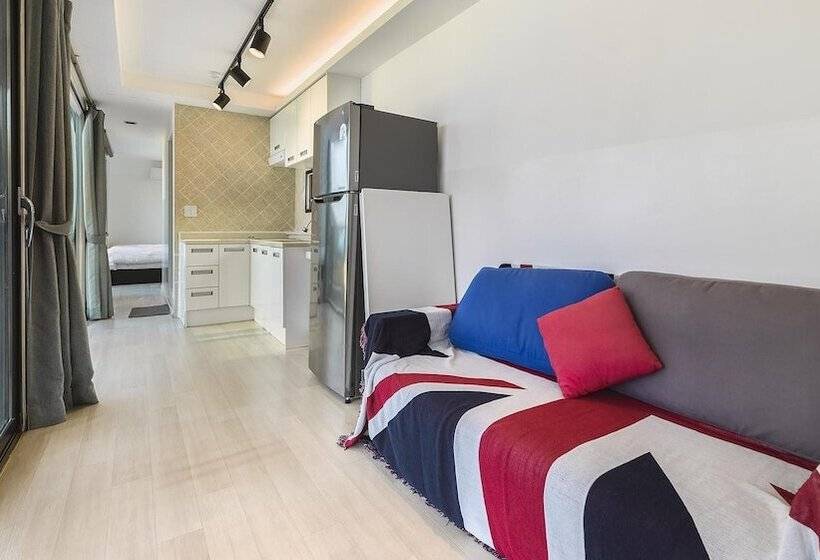 Goseong Bluebeach Pension&glamping