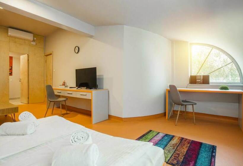 هاستل Astra Palace