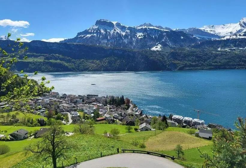 ホテル Gasthaus Platten