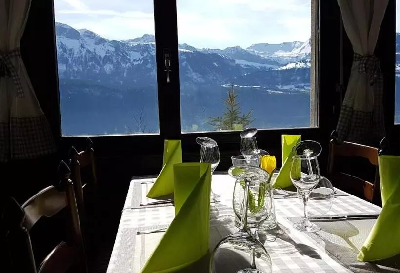 ホテル Gasthaus Platten