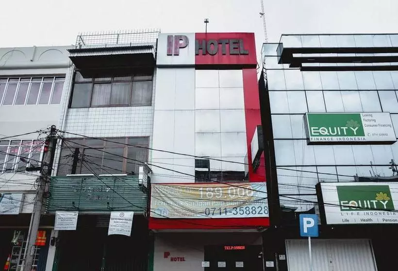 ホテル Reddoorz Plus Near Palembang Indah Mall