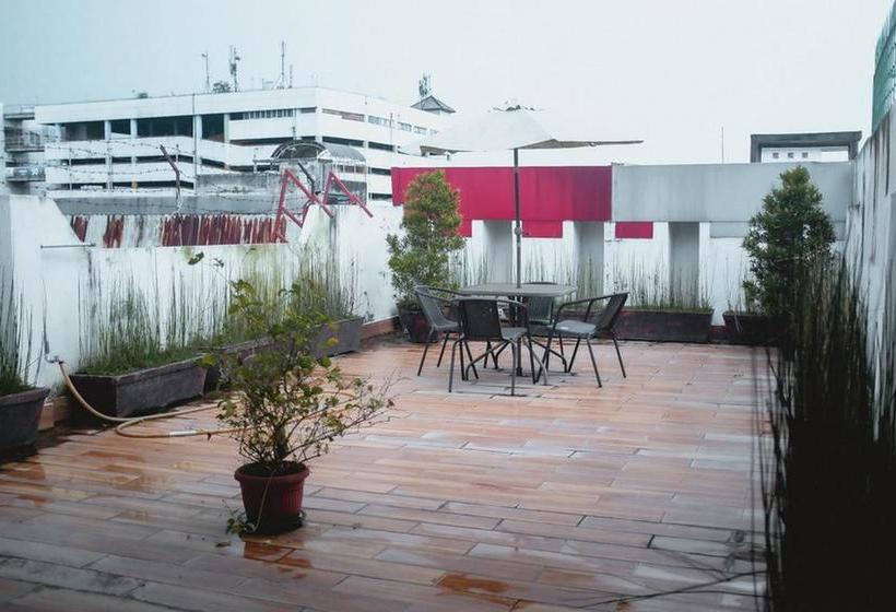 فندق Reddoorz Plus Near Palembang Indah Mall