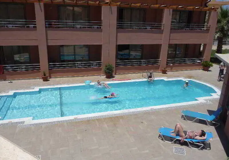 ホテル Anatoli Apartments