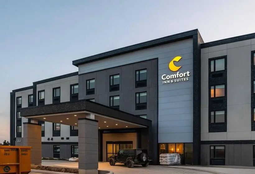 ホテル Comfort Inn & Suites Bradford