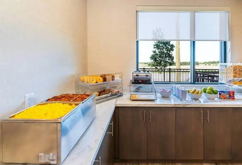 ホテル Comfort Inn & Suites Bradford