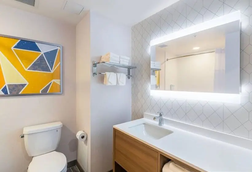 ホテル Comfort Inn & Suites Bradford