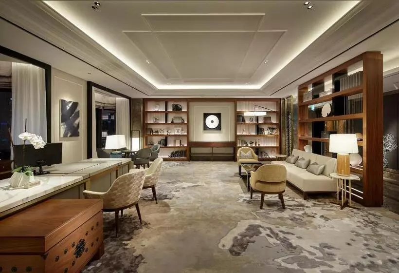 Lotte Hotel Seoul Executive Tower