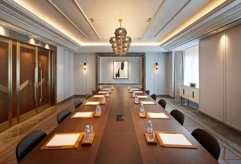 Lotte Hotel Seoul Executive Tower