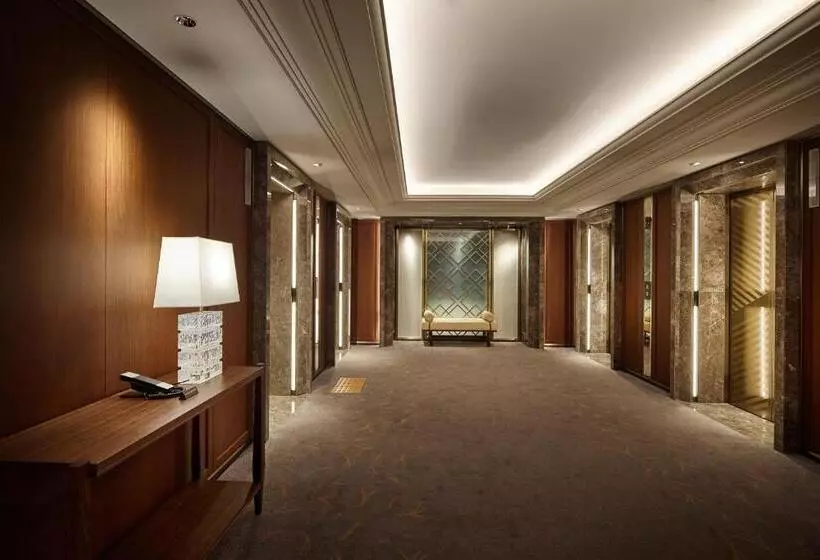 Lotte Hotel Seoul Executive Tower