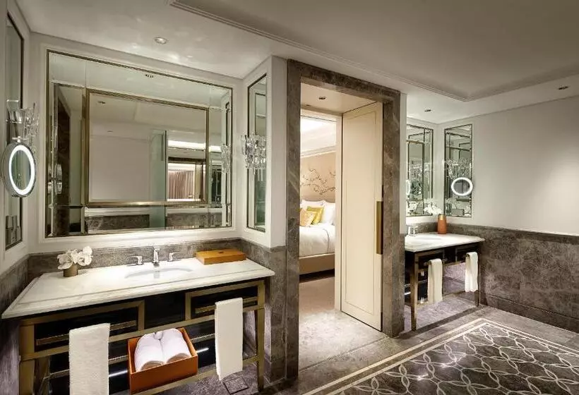 Lotte Hotel Seoul Executive Tower