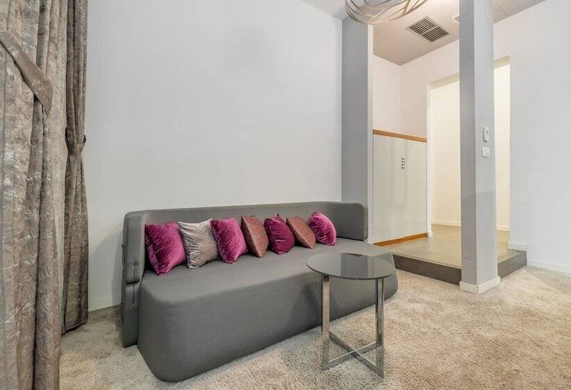 住宿加早餐  Starlight Luxury Suites