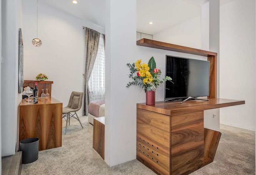 住宿加早餐  Starlight Luxury Suites