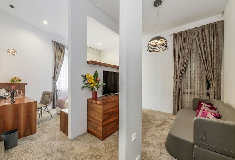 住宿加早餐  Starlight Luxury Suites