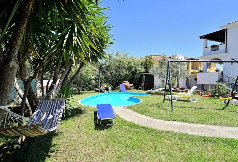 Majatalo Arbatax Sa Omu Bianca