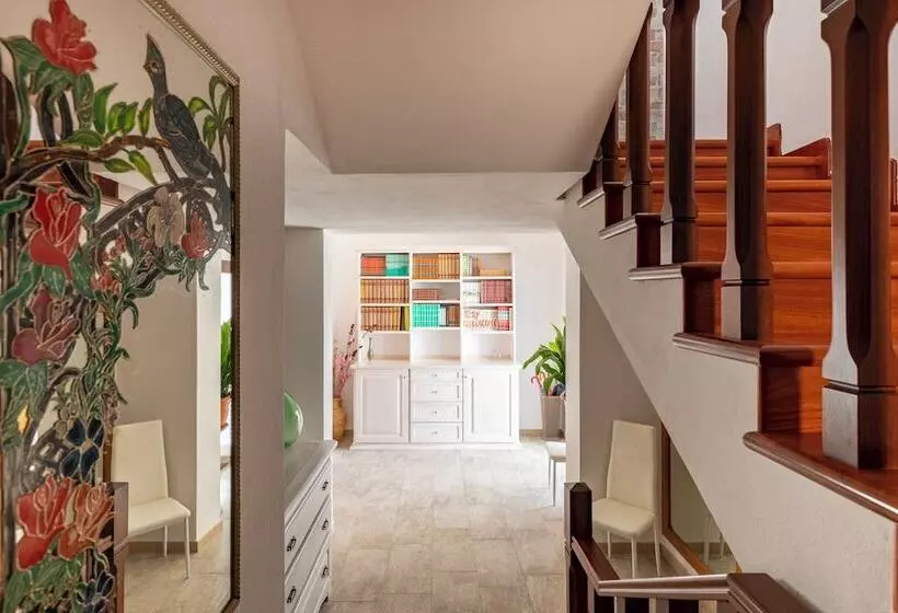 Majatalo Arbatax Sa Omu Bianca