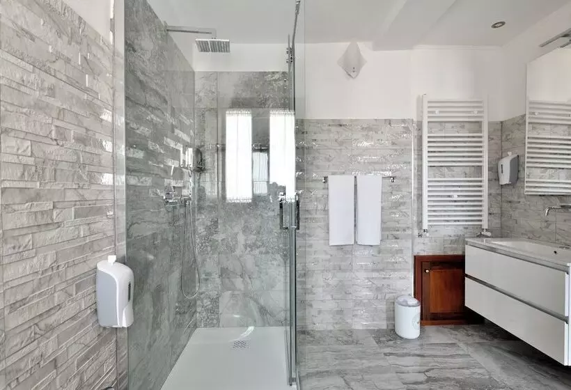 Majatalo Arbatax Sa Omu Bianca