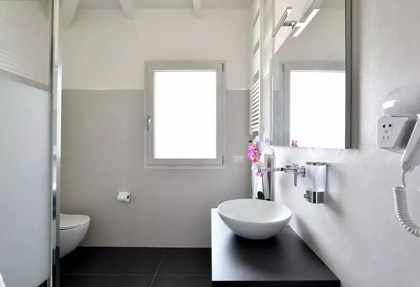 Majatalo Arbatax Sa Omu Bianca