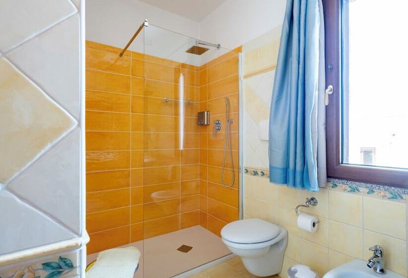 بنسيون Arbatax Sa Omu Bianca