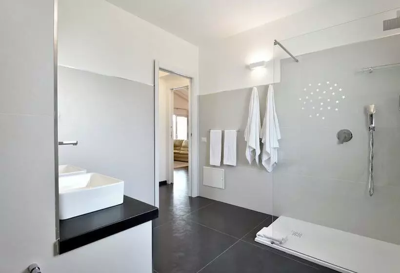 Majatalo Arbatax Sa Omu Bianca