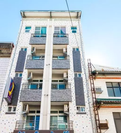 تختخواب و صبحانه H& 台東 新東方藍 H& Oriental Blue Inn