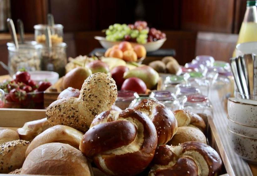 ホテル Adler Oberdorf