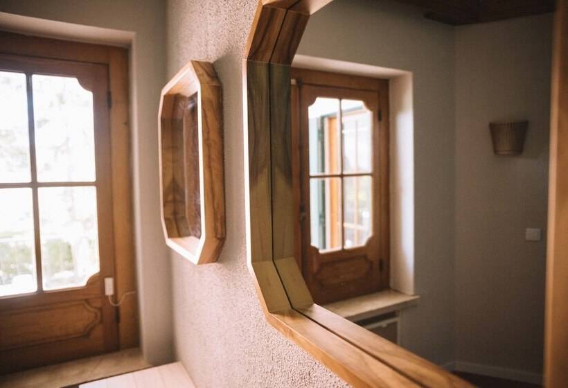 Nice Way Cascais Hostel & Surf Camp