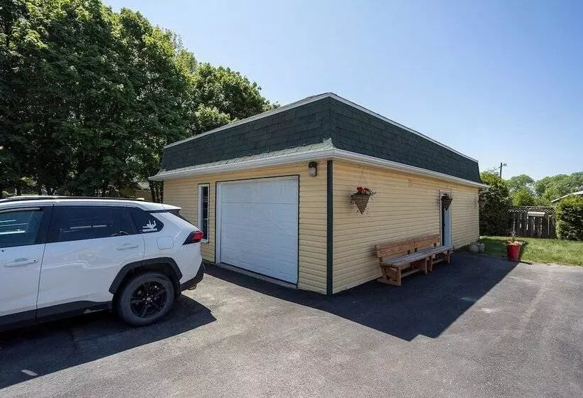 Retkeilymaja Gîte B&b   Aubergélit Inc