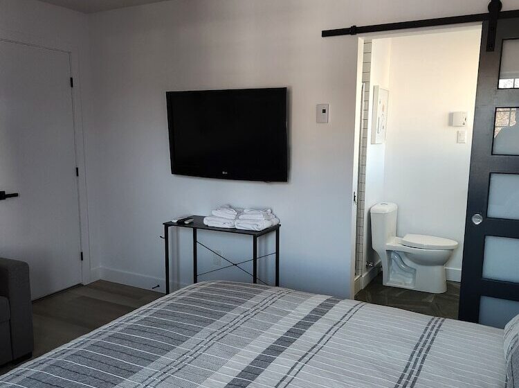 Общежитие Gîte B&b Aubergélit Inc