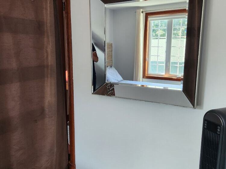 Общежитие Gîte B&b Aubergélit Inc