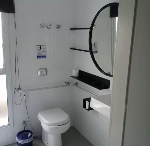 Artsy Vitoria Hostel