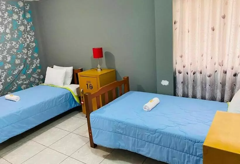 تختخواب و صبحانه Sunset Hostel Airport