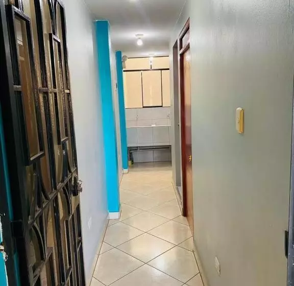 تختخواب و صبحانه Sunset Hostel Airport